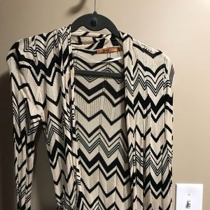 Beautiful light ivory black throw on